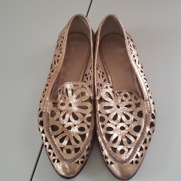 kate spade Shoes - Kate Spade rose gold floral cut-out loafers